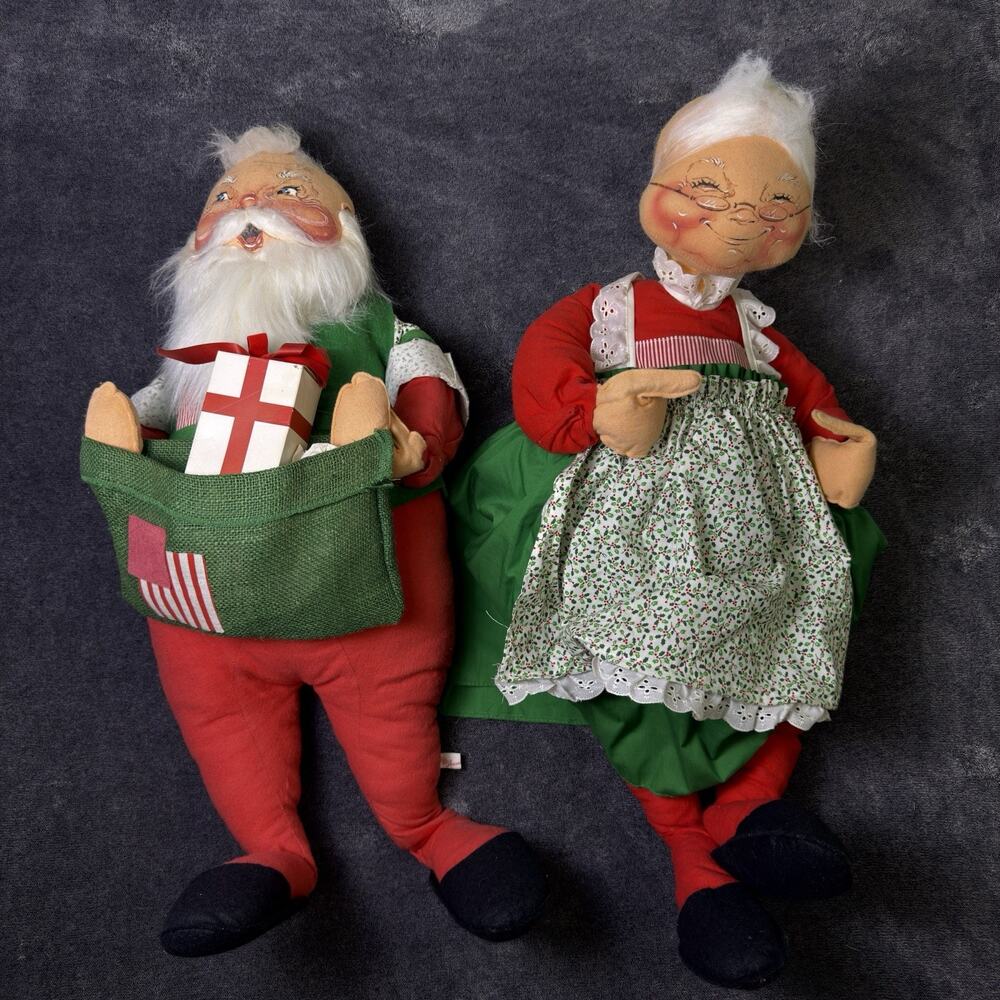 Annalee Santa and Mrs Claus Dolls 30 Inch Vintage Christmas Figures 1989 1990